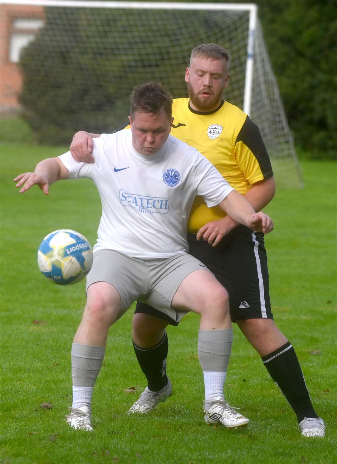 Sutton Bridge United (white) v South Lincolnshire Swifts