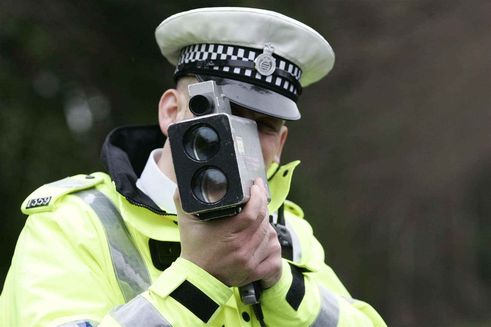Cambridge Police using speed gun. Police Press Office. (14029114)