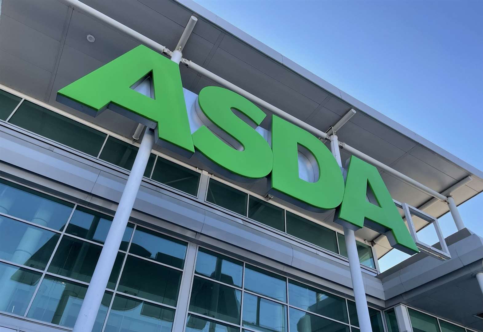 Asda to remove ‘best before’ dates from almost 250 fresh products