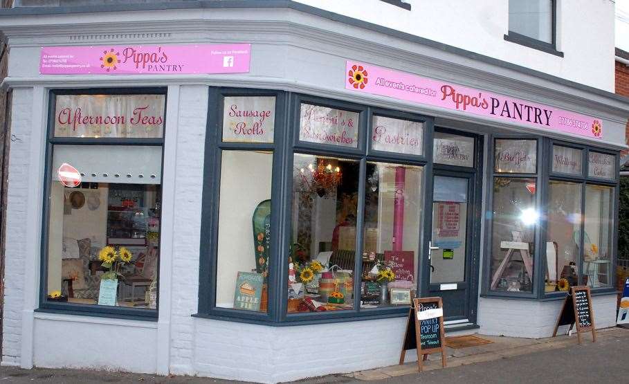Pippa's Pantry, in Bridge Road, Sutton Bridge, was officially opened on November 21. Photo by Tim Wilson. SG-211119-040TW.