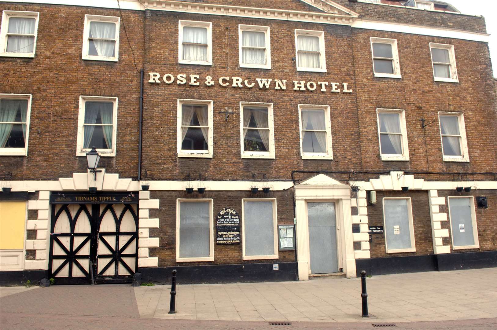 General View of the Rose and Crown Wisbech. (60448832)