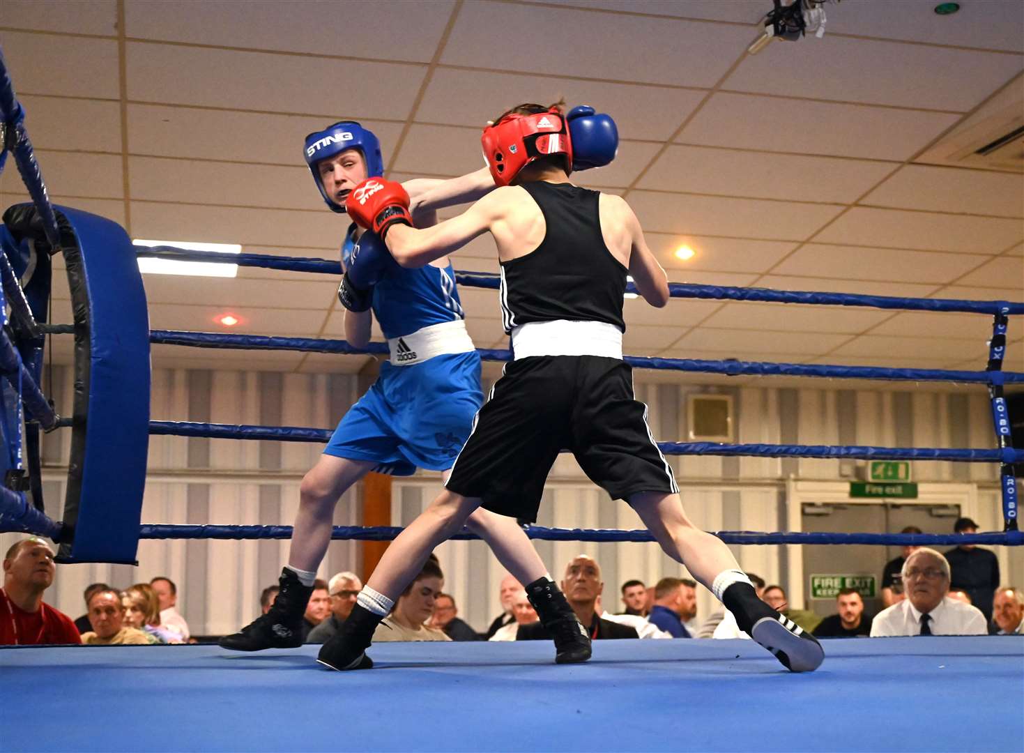 March Boxing Club evening of boxing..Jack Whitby (red) v Harrison Durrant (blue). (55848580)