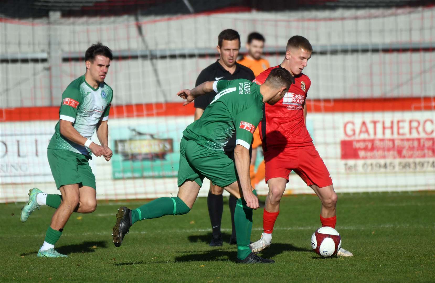 Danny Draper on the ball