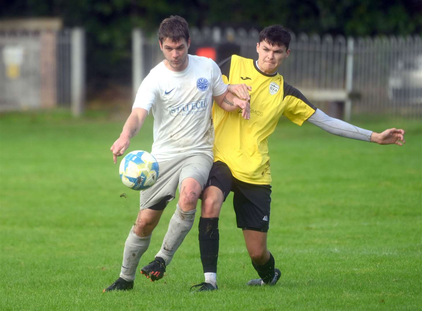 Sutton Bridge United (white) v South Lincolnshire Swifts