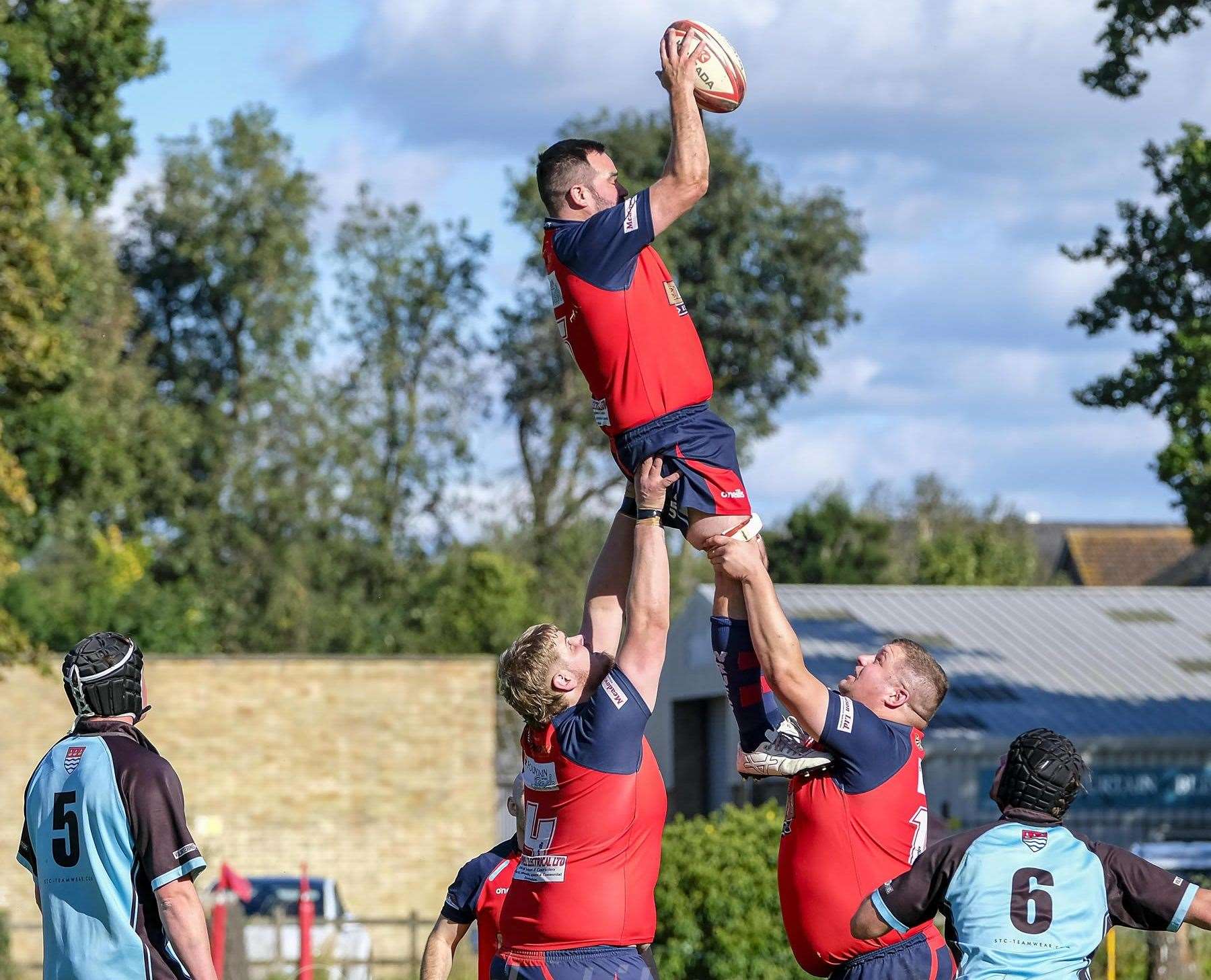 Olly Mackett calling the lineouts proved invaluable at securing set-piece ball. Picture: Andy Titmuss