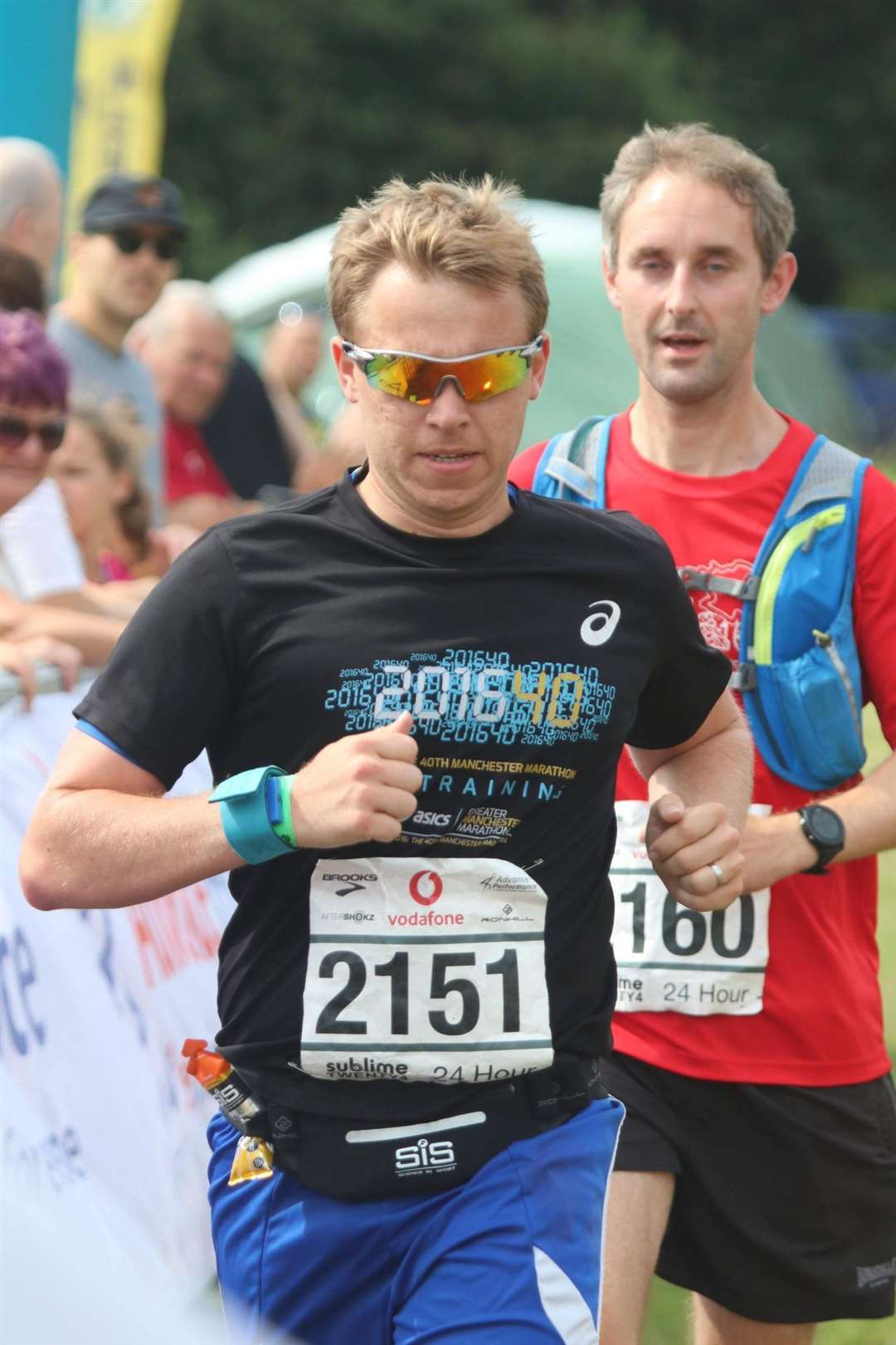 Dad Jason Bull man is hoping people will go along to cheer him on as he completes a marathon in aid of Cavalry Primary School in March. (59396296)