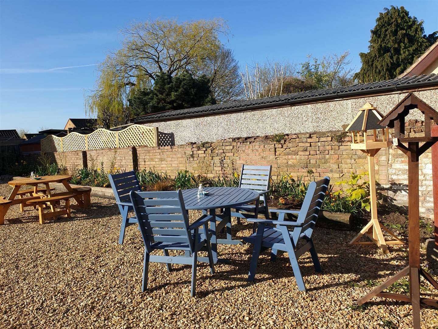 Manea's Cafe 29 boasted a sheltered outdoor seating area.