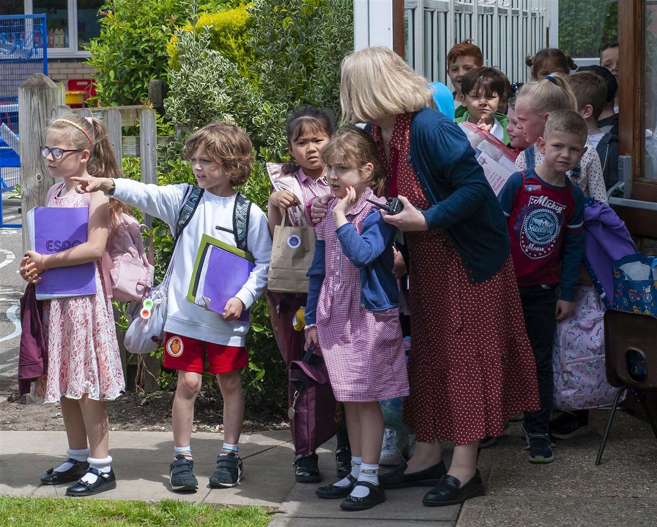 Elm Road Primary School Hosts The Queens Jubilee Platinum Pi-Nic Event. (56961849)