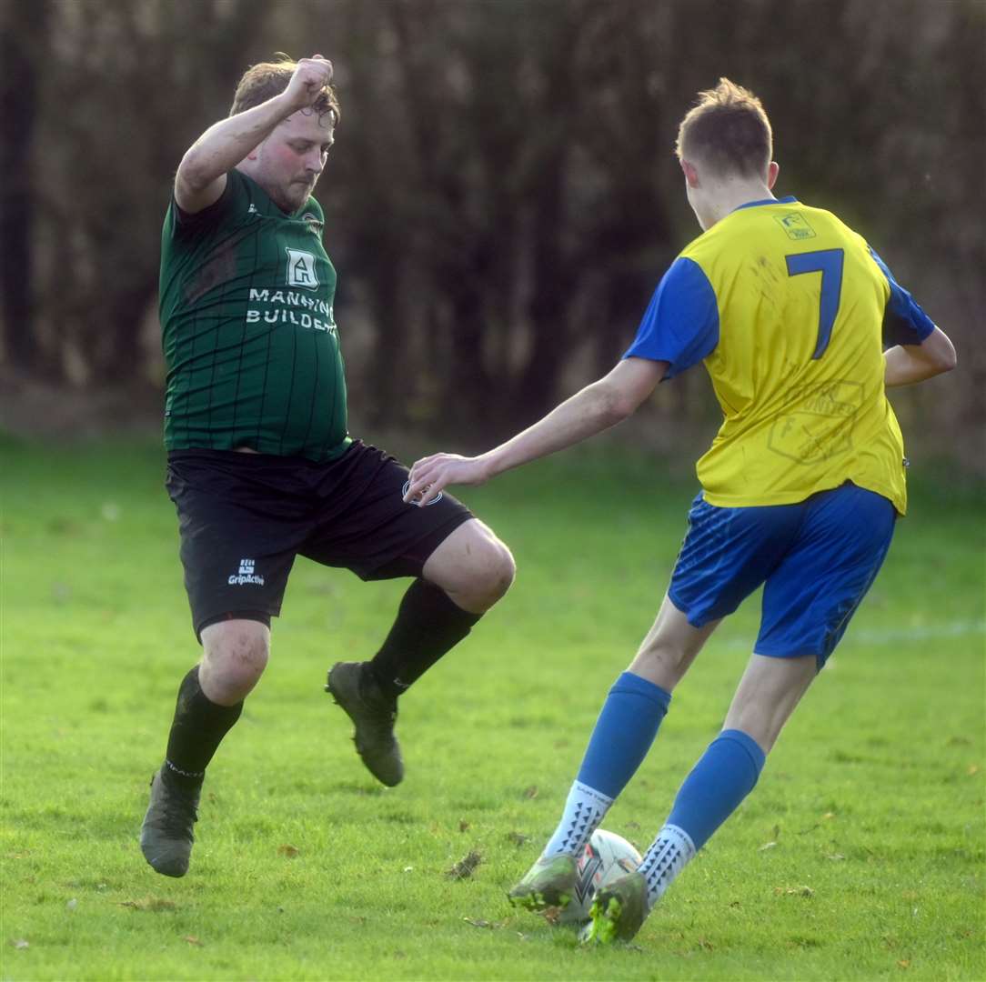 Marshland Saints Reserves (Green) v Gayton United (Yellow)