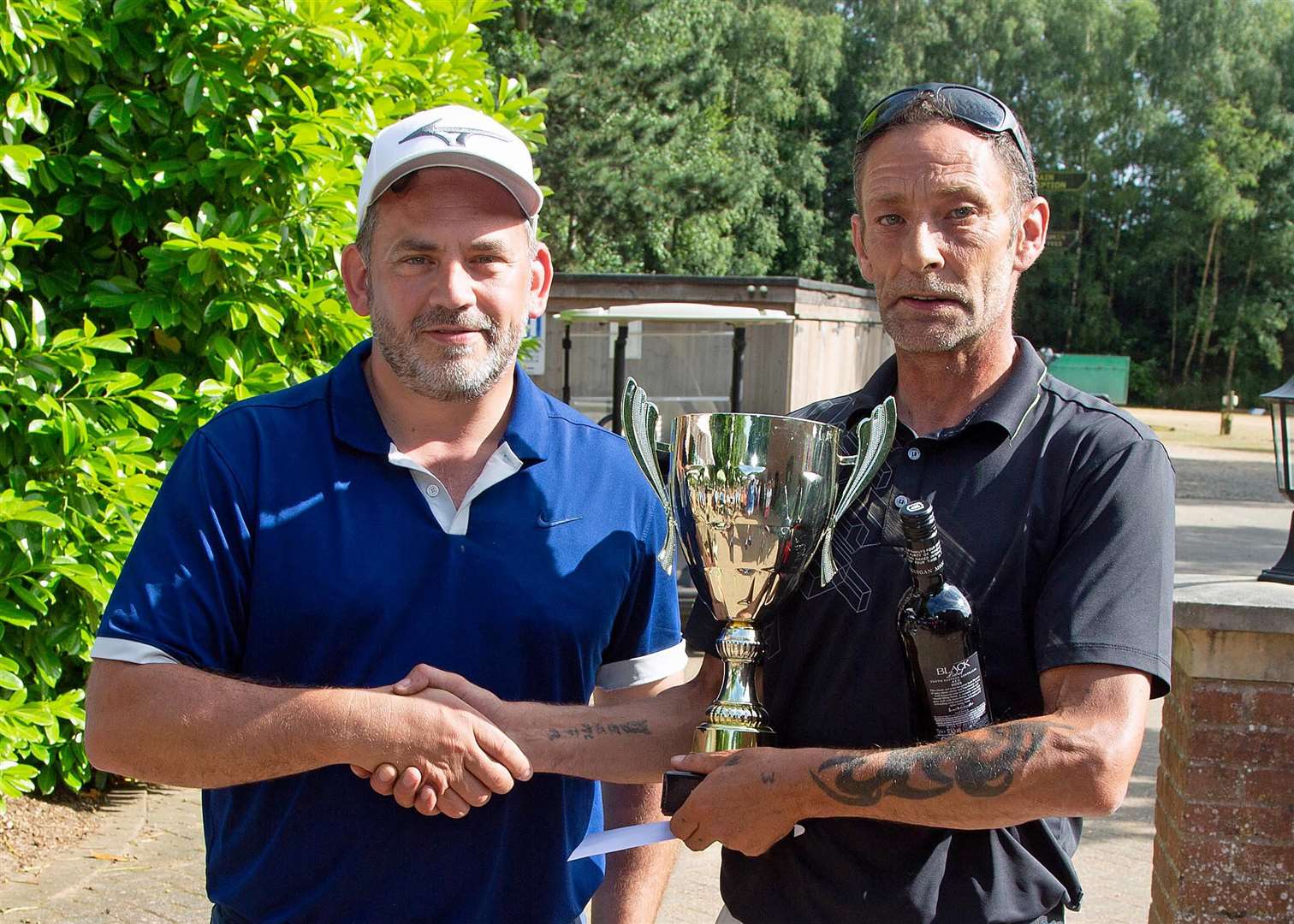 Overall winner was Michael Ewing being presented with his trophy by vice-captain Simon Smith