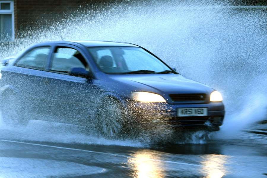 Water Leak on North End Rd Wisbech