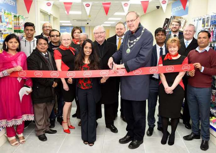 Mayor John Fox opens the new post office and W H Smith