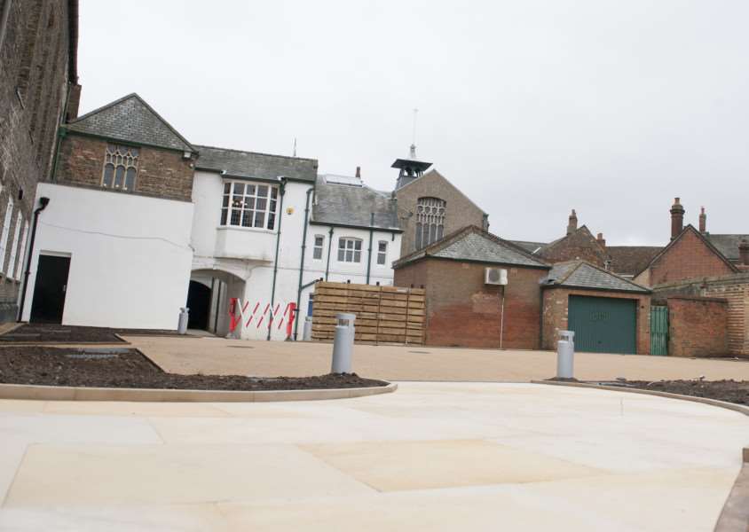 Stories of King's Lynn .Media Tour. King's Lynn's Town Hall. ANL-160318-200255009
