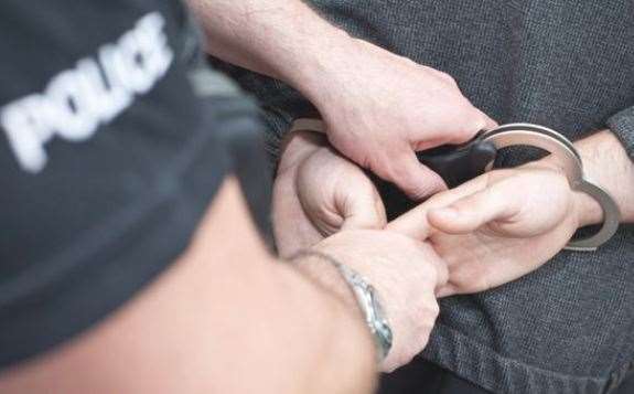 Police arrest (stock photo) (59579119)