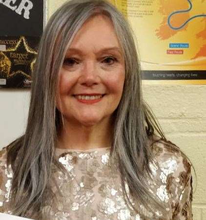 Pauline smith has shed over six stone to change her looks and improve her well-bieng. (54116279)