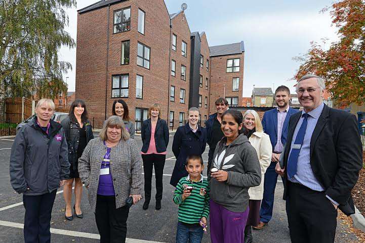 Sue Stavers (Head of Housing, Circle Housing Roddons), Nina Burton (Property Marketing Manager, Circle Housing Roddons), Brenda Reynolds (Chair, Circle Housing Roddons Board), Maria Walker (Resident Involvement officer, Circle Housing Roddons), Schuyler Newstead (Development Manager, Circle Housing Roddons), Olivia Tydeman (Aecom), Stacey Weeks (Balfour Beatty), Fiona Coulson (Assistant Development Director, Circle Housing Roddons), Gary Marshall (Aecom), Councillor Will Sutton. On the front row we have two residents living in Napier court.