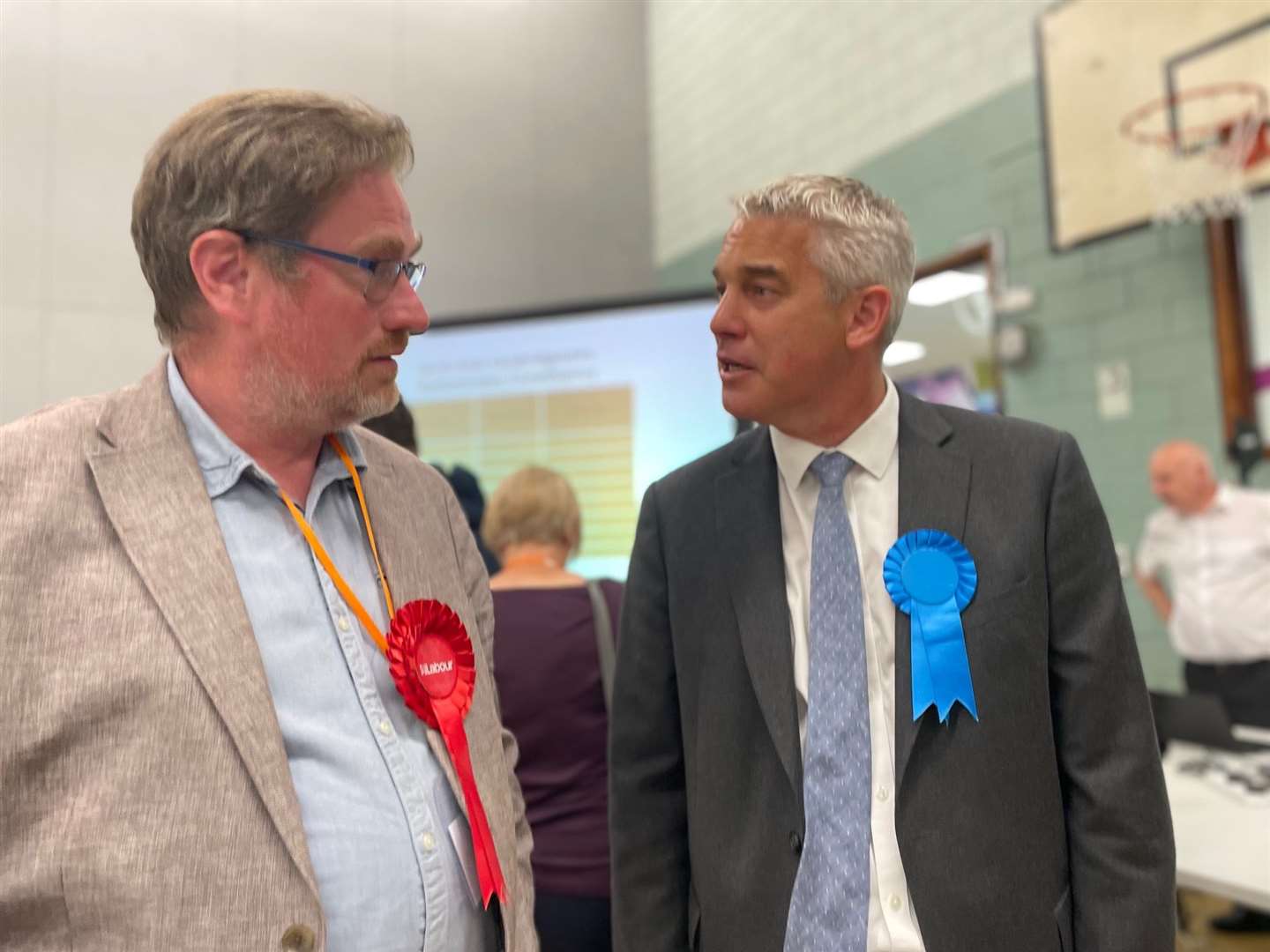 Steve Barclay chats with Labour's Martin Field.