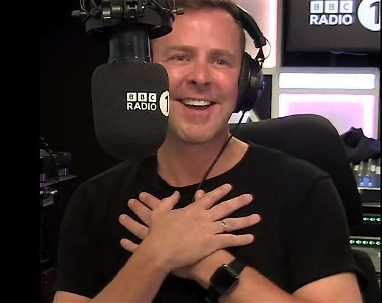 Scott Mills signs off his final Radio 1 show (BBC/PA) (61598544)
