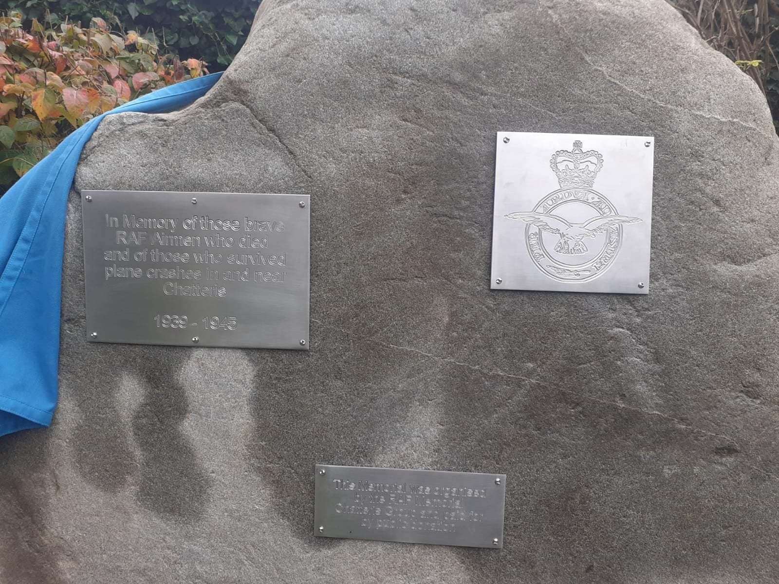 The memorial is made of a three tonnes glacial boulder from Wales and bears plaques made by Stainless Metalcraft apprentices. Photo: Stainless Metalcraft. (53021622)