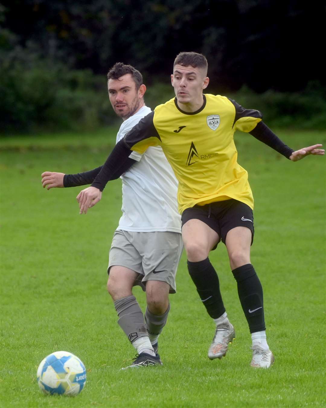 Sutton Bridge United (white) v South Lincolnshire Swifts
