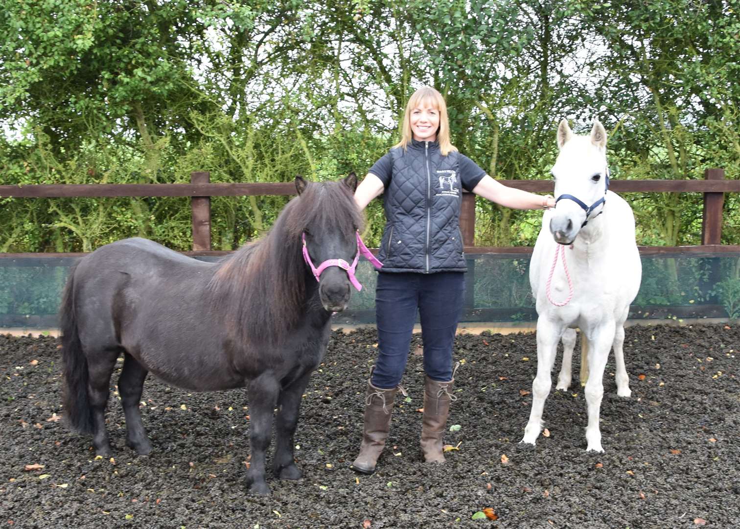 Rachel Hartopp with her ponies Solo and Bunny, who are making a difference to school children (17562879)