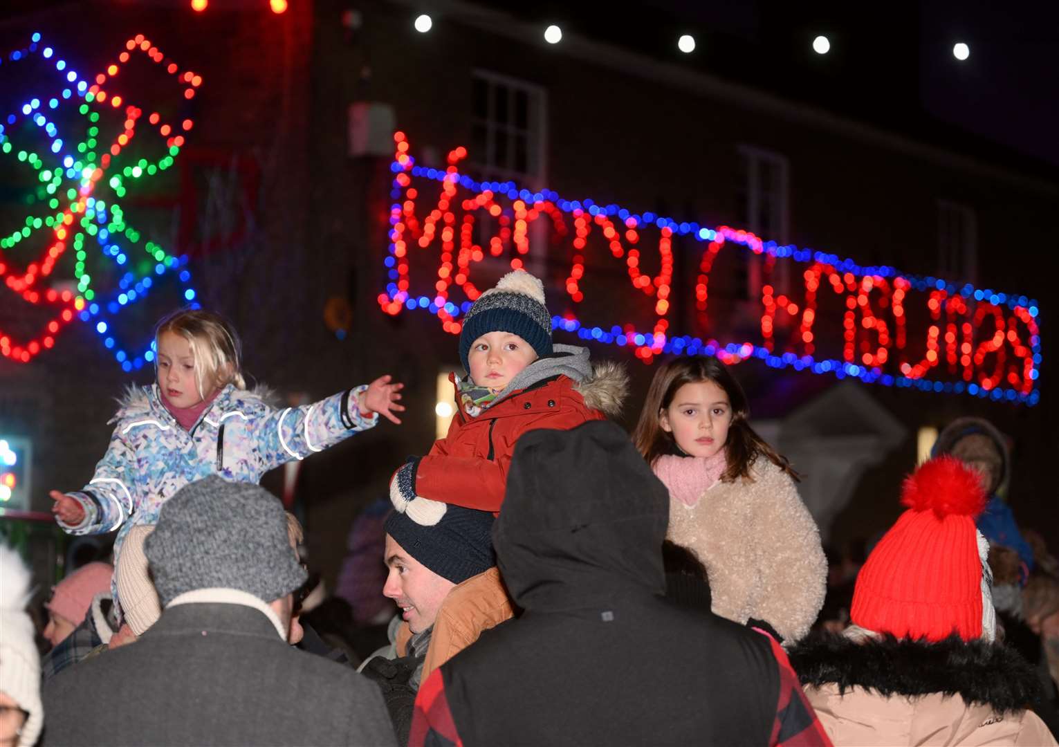 Chatteris Christmas lights switch on