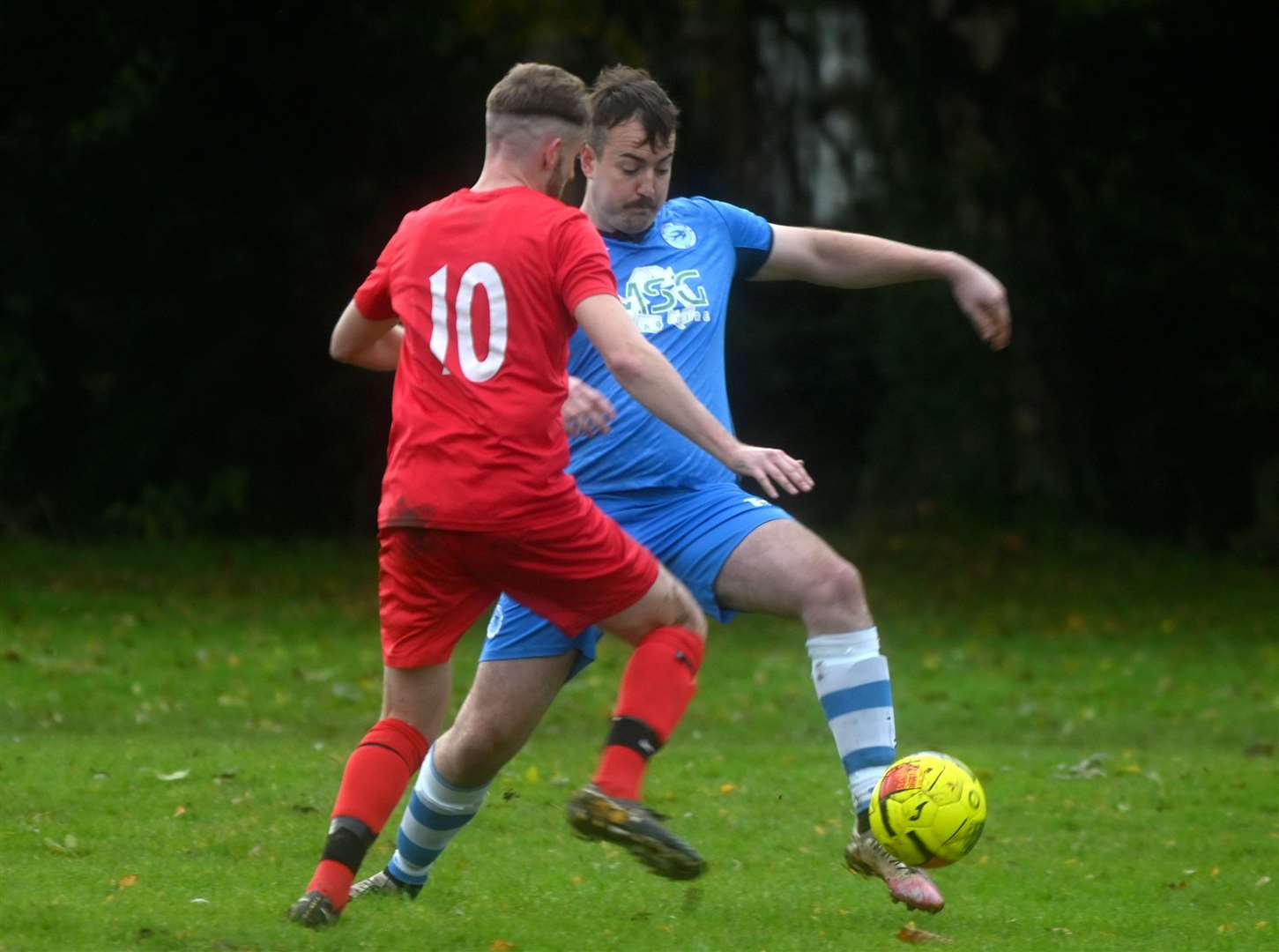 Upwell Town (red) v Outwell Swifts Reserves (blue)