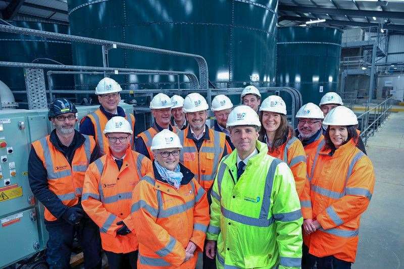 Peter Simpson and Anglian Water staff. (12912889)