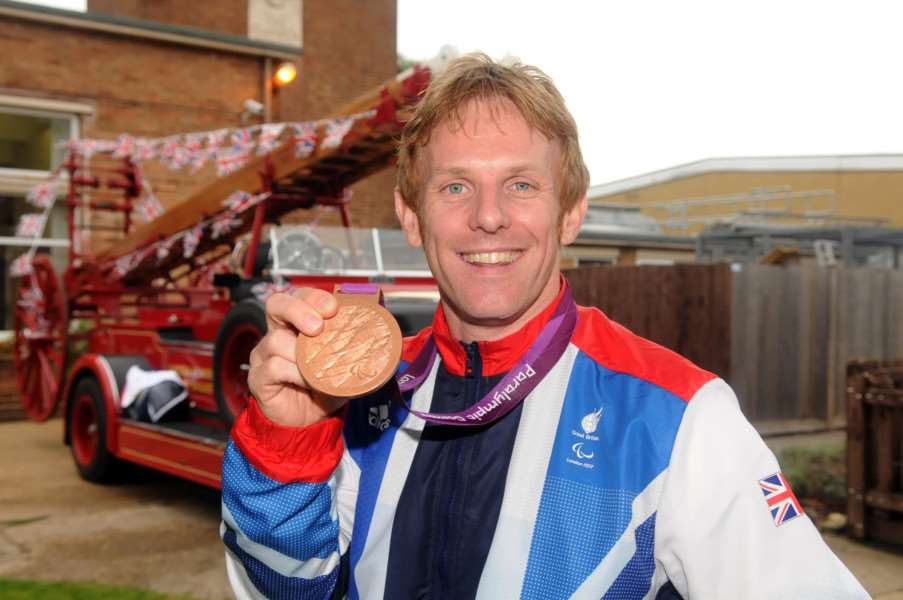 Jody Cundy has been given an OBE following his double gold triumph at the Rio Paralympics