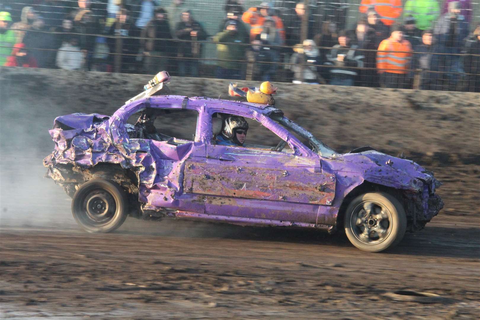 Despite suffering extensive damage, James Licquorice was on the hunt to score more entertainer points (62019352)