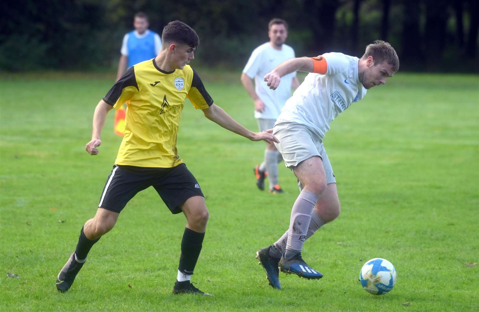 Sutton Bridge United (white) v South Lincolnshire Swifts