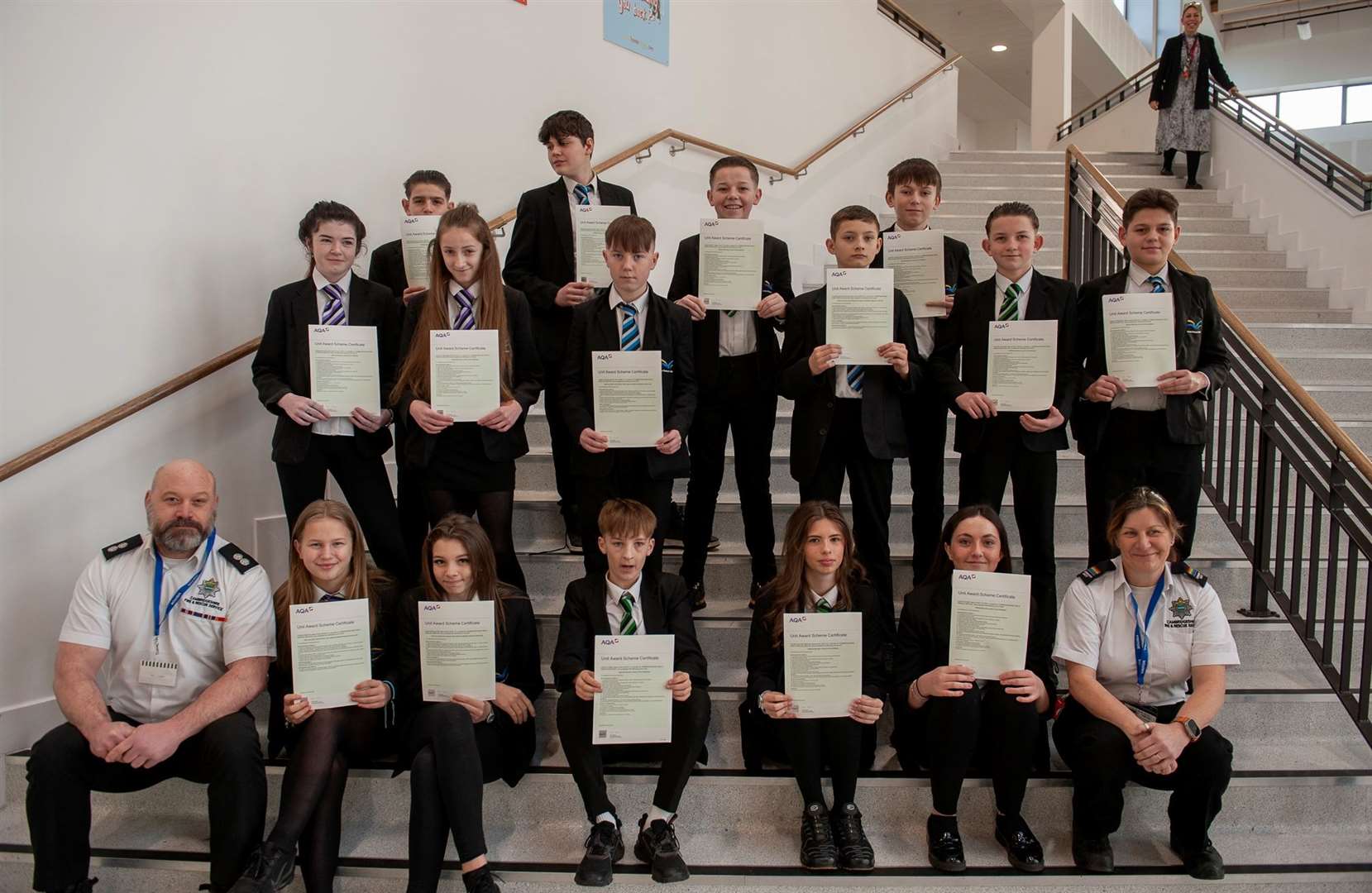 Pupils with fire service officers Odette Tattersall and Joe Gacon. Picture credit: Michael Fysh/Barking Dog Media