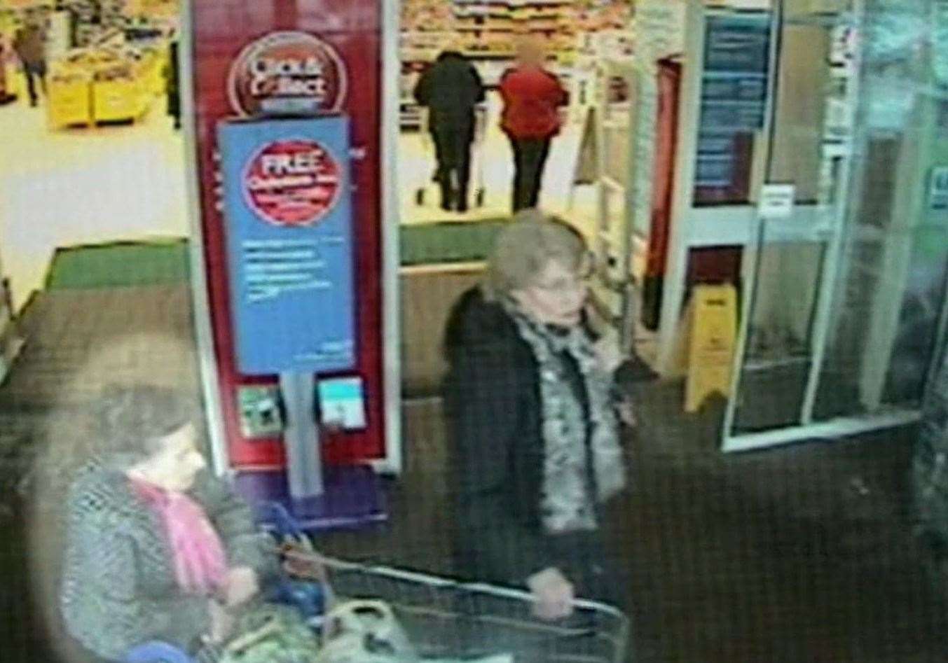The last sighting of Una was on a shopping trip.