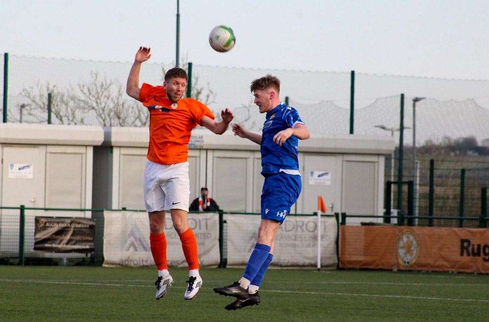 Harvey Henderson wins a header. Picture: Amber Kent