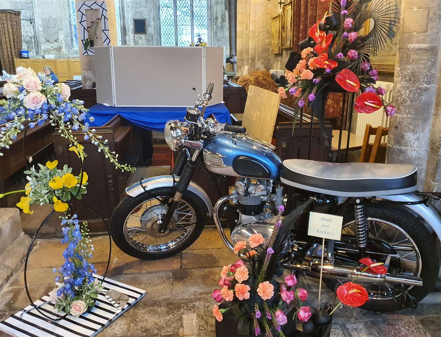 Mods and Rockers at the 60s inspired flower festival