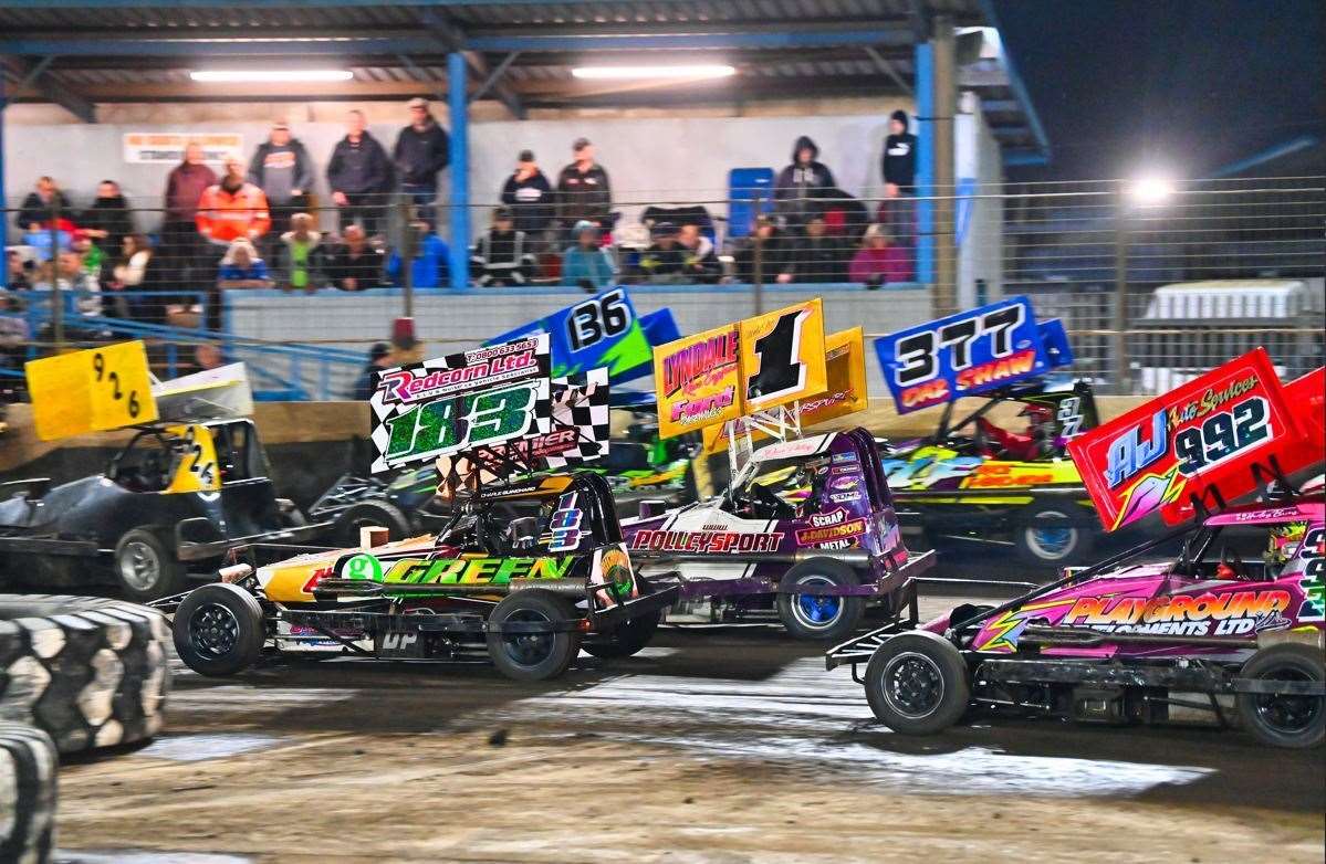 Dave Polley will be in the middle of the action as he starts the defence of his world title at Kings Lynn on Saturday (Image: Jim Harrod) (62688067)