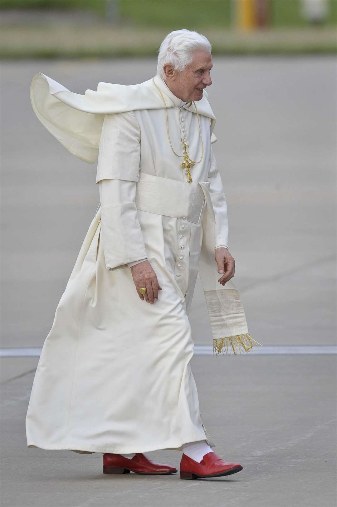 Francis’s predecessor Pope Benedict XVI (Ben Birchall/PA)