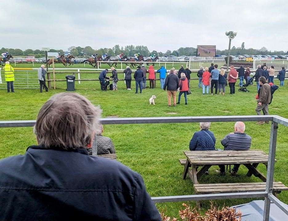 Richard at the Racecourse watching