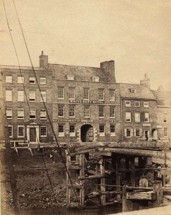 The Phoenix Hotel was previously known as the White Hart Hotel. (14567193)