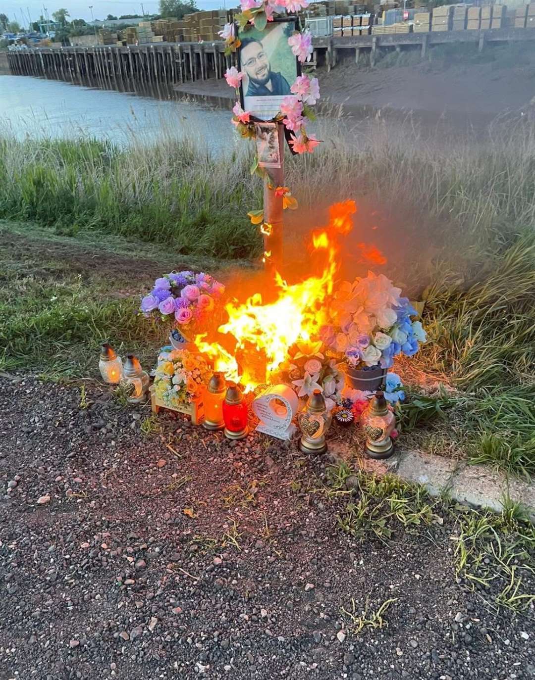 The memorial of Arvydas Petrauskas was set on fire last night
