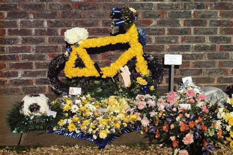 A floral tribute in the shape of a bicycle was left at Rikki’s funeral (PA) (56214412)