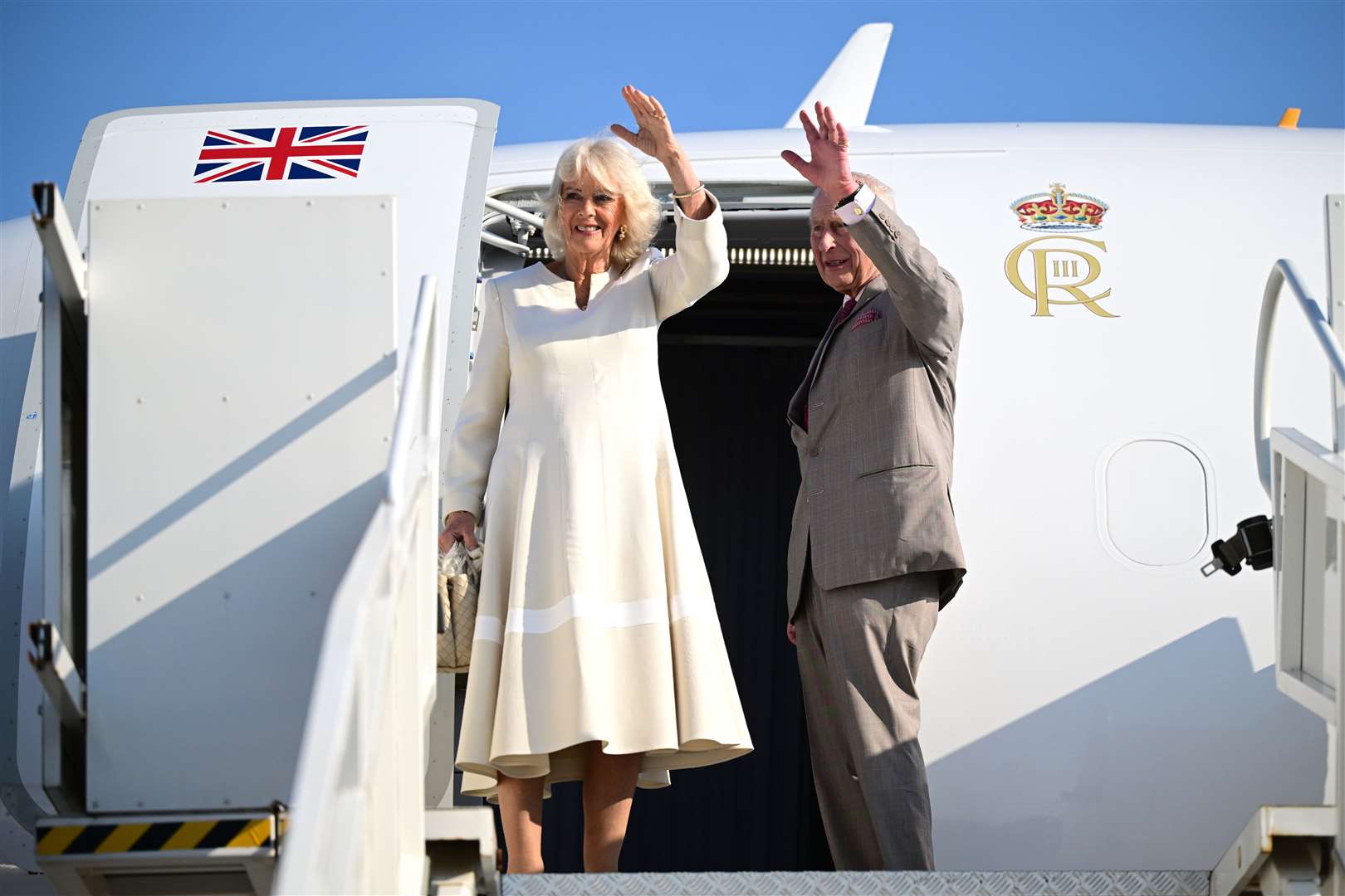 The King and Queen wave goodbye to Italy (Victoria Jones/PA)