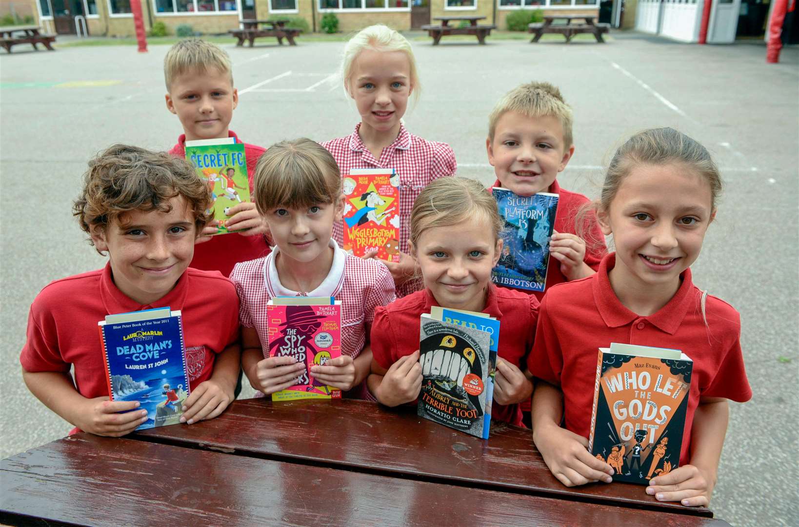 Burrowmoor School children came fourth out of MP Steve Barclay's constiuency schools. (6152685)