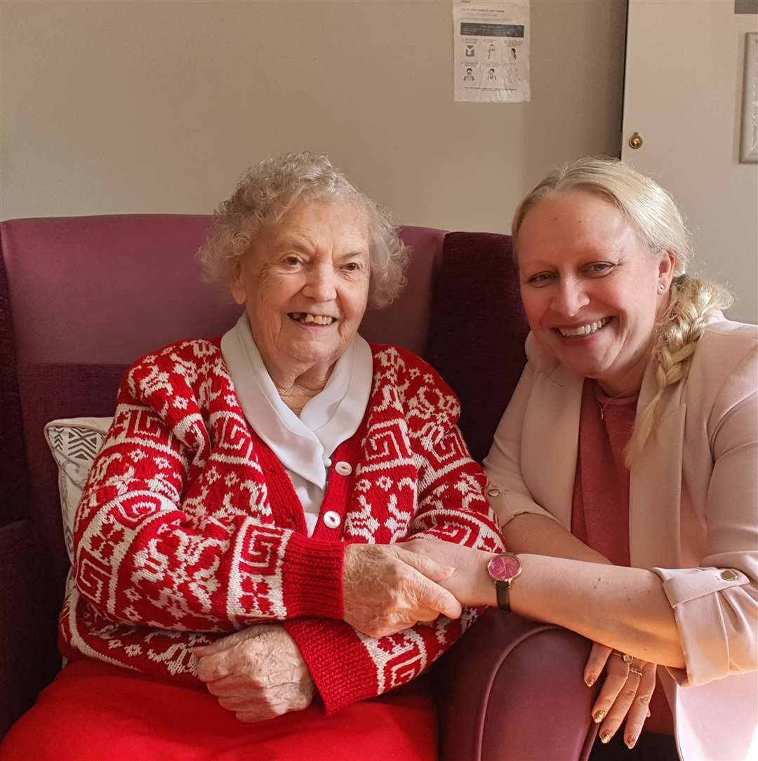 Elsie with reporter Jenny Beake - It was a pleasure to meet Elsie who knitted her smart red cardigan