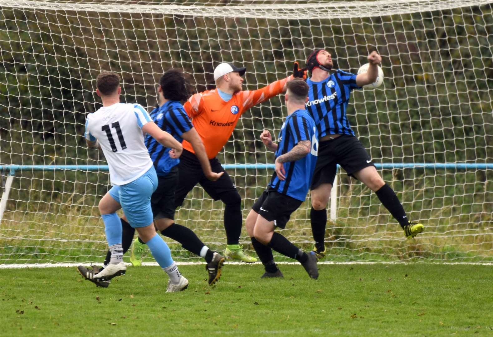 Chatteris v Wimblington Football. (52899940)