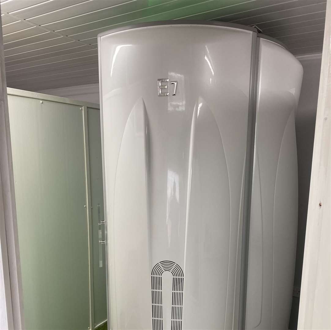 New tanning studio