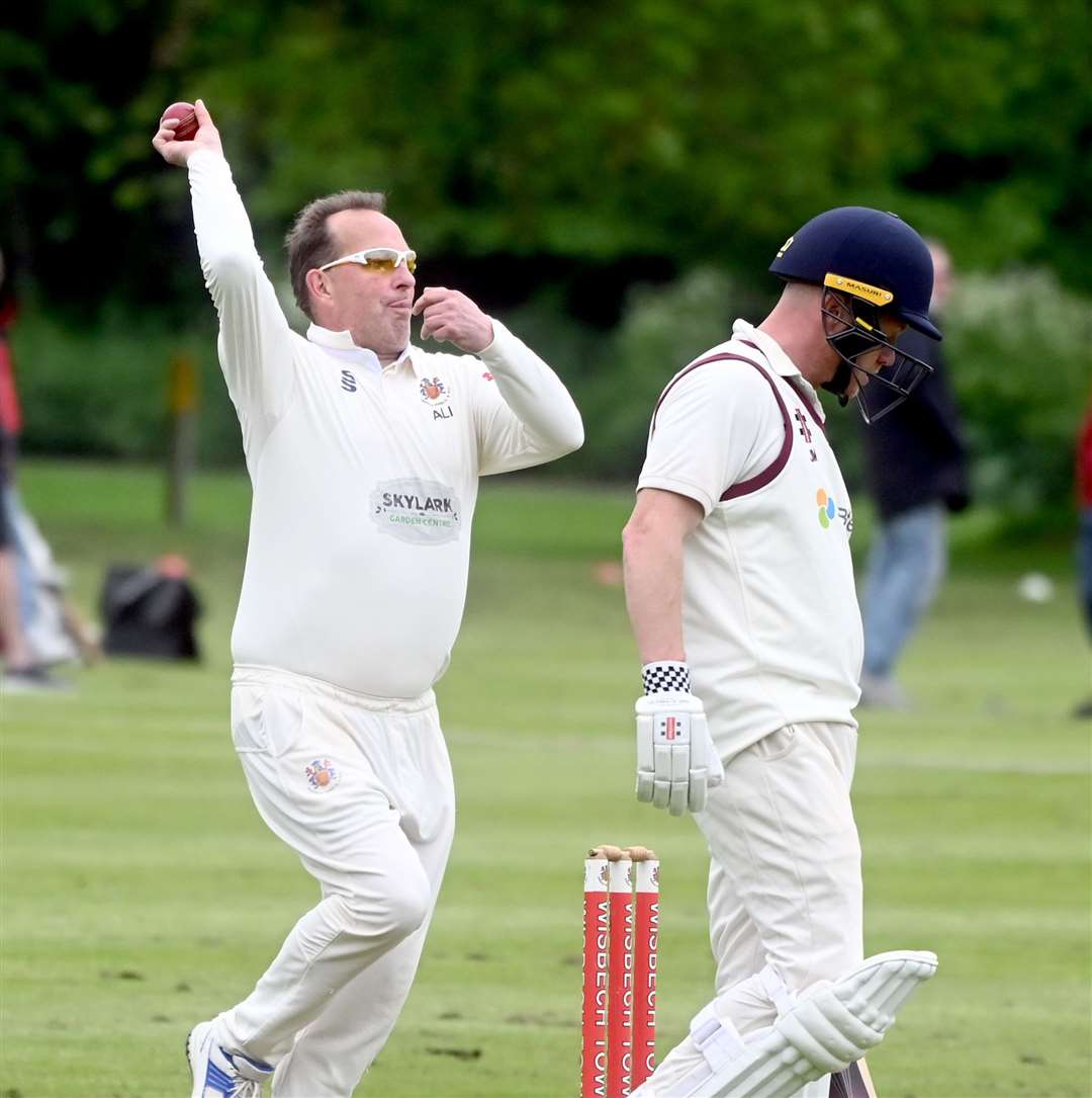 Wisbech 2nd v Royston 1st – Ali Anthony bowling