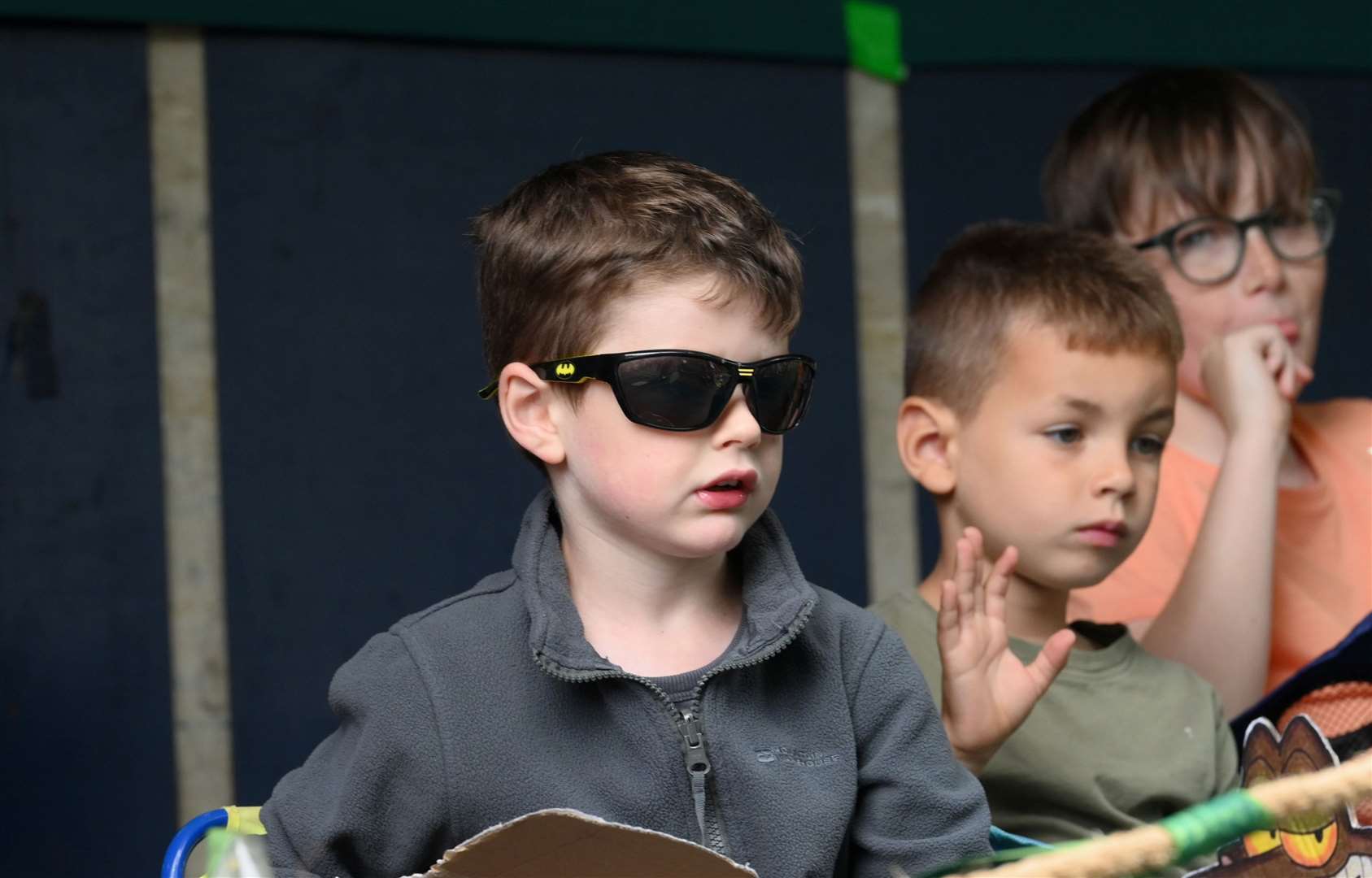 Children were waving to the crowds