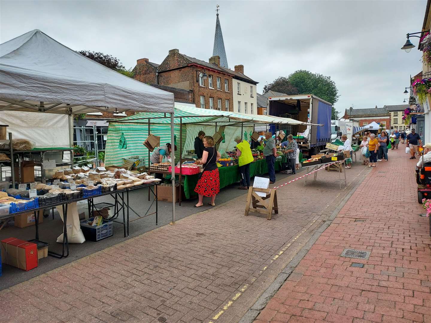 Long Sutton market place (49664761)