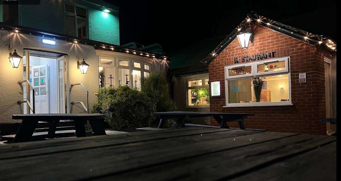 Timmy Grill and Desserts & Shisha Lounge, Tydd Gote has a four star rating